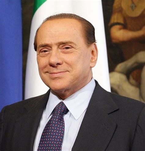 Open | silvio berlusconi è un imprenditore italiano, europarlamentare e fondatore di forza italia. Macho Berlusconi und "seine Frauen" ??? — Career Women in ...