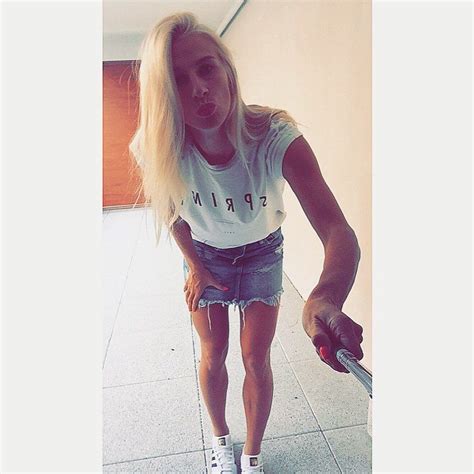 Discover more posts about sofia jakobsson. sofia jakobsson | Joueuses, Joueurs de foot