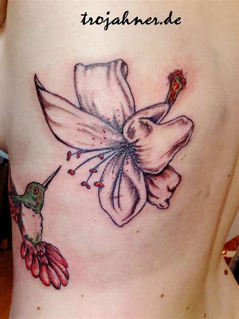 Der tattoo kolibri konnte die unabhängige freiheit symbolisieren. Blume Lilie Kolibri Tattoo Dresden « Trojahner Körperkunst ...