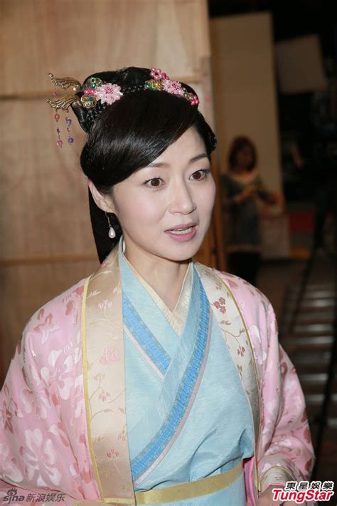 Li is noted for her roles in the dream of red mansions (2010), the founding of a party (2011), white deer plain (2017), princess agents (2017), joy of life (2019), jade dynasty (2019). 组图：李思捷开新节目 邀绯闻对象万绮雯造话题_娱情速递_温州网