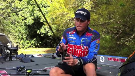 If you are tired of losing fish in brush, piers, or other structure, you need to experience the power of a cashion flipping rod Bass Fishing: How To Choose A Flipping Stick (Fishing Rod ...