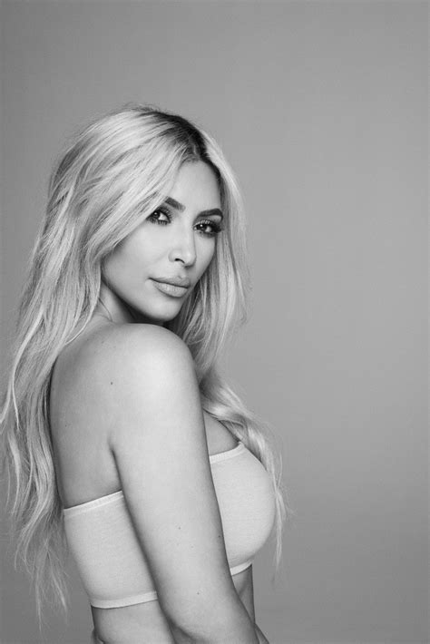 Full videos kim raisner twitter and annika schleu twitter. Os detalhes das primeiras fragrâncias de Kim Kardashian ...