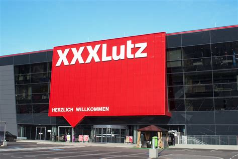 Xxxlutz kg is located in wels, oberösterreich, austria and is part of the furniture stores industry. XXXLutz: Corporate Redesign & Markenvisualisierung von Büro X