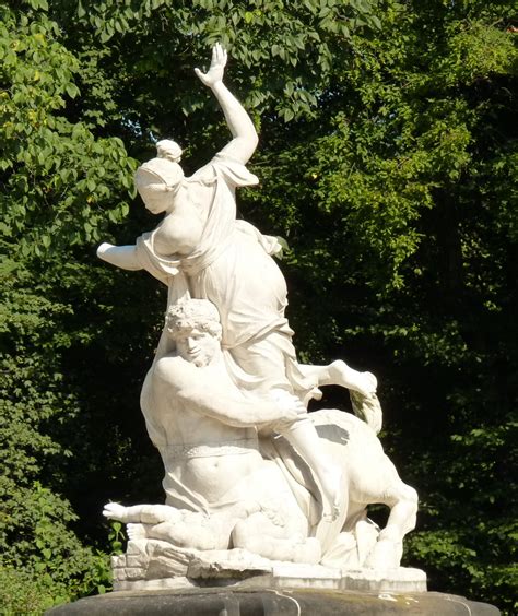 Ursprünglich wurde der große garten im 17. File:Dresden - Großer Garten - Statue 2.JPG - Wikimedia ...