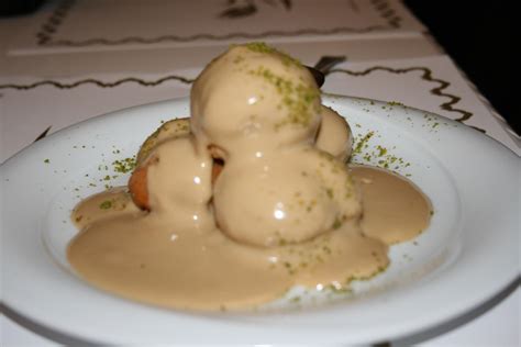 Reduce the heat and add the flour all at once. Hidiv Kasrı/tahinli profiterol/türk kahvesi - ERDAL ERDOĞDU