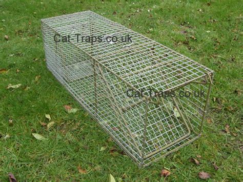 Cat traps se enorgullece en ofrecer este servicio a las personas preocupados por las poblaciones incipientes de gatos callejeros. Large feral cat trap, much longer, taller, wider, heavier ...
