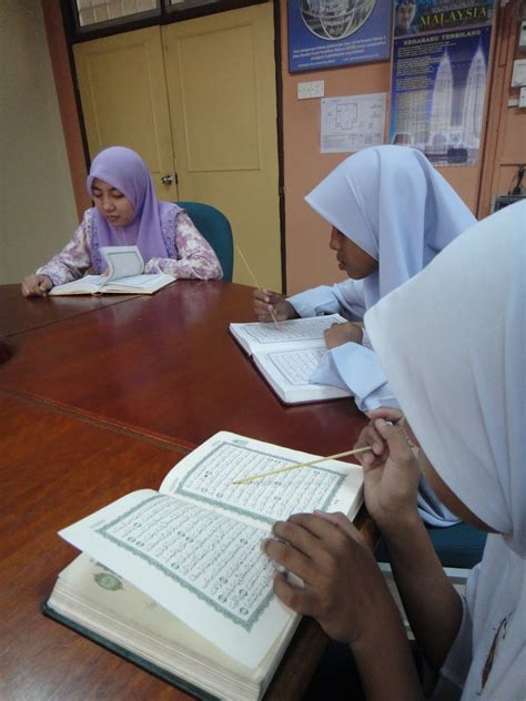 Teks ucapan pengerusi majlis tadarus al quran wolilo. aspirasi mentor 1: Ihya' Ramadhan 2011/1432 H dan Majlis ...