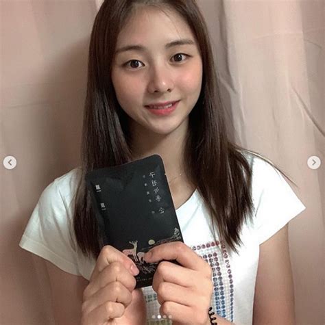 히잡벗고 올림픽 간 선수들…이란 다리 뻗는건 女덕목 아냐. 현재 우리는 여자배구 황금세대 시기에 살고 있다.jpg | 유머 ...