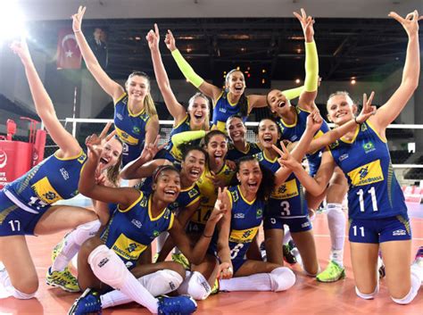 The selection is limited to players under the age of 23, except three overage players. WorldofVolley :: WCH U23 W: Turkey - Japan and Brazil ...