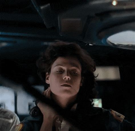 The gif dimensions 720 x 404px was uploaded by anonymous user. Pin by Maria Öhman on Alien | Aliens movie, Sf movies, Sci ...
