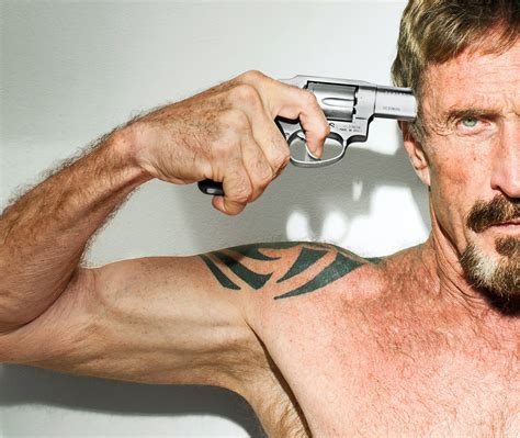 Последние твиты от john mcafee (@officialmcafee). Foto di John McAfee