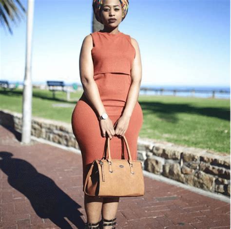 Mpho khati is a south african model who already gained the attention of her instagram fans with her rounded hips, curvaceous body and big backside. South African Mpho Khati Has The Best Hips In The World