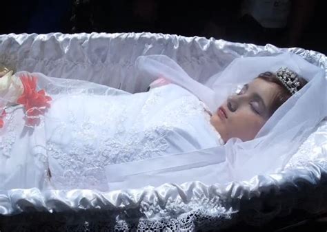 They should be freeze dry and display as art! Beautiful Girls in Their Coffins