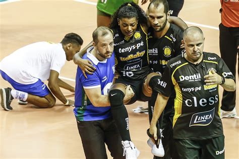 Fernanda garay (sq) jugadora de voleibol brasileña (es); Praia Clube divulga boletim médico de Fernanda Garay e ...