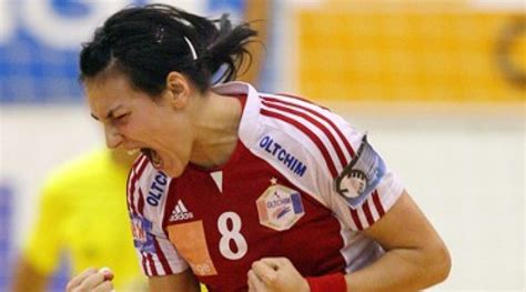 Maybe you would like to learn more about one of these? Ghinion teribil! Cristina Neagu a suferit o nouă ...