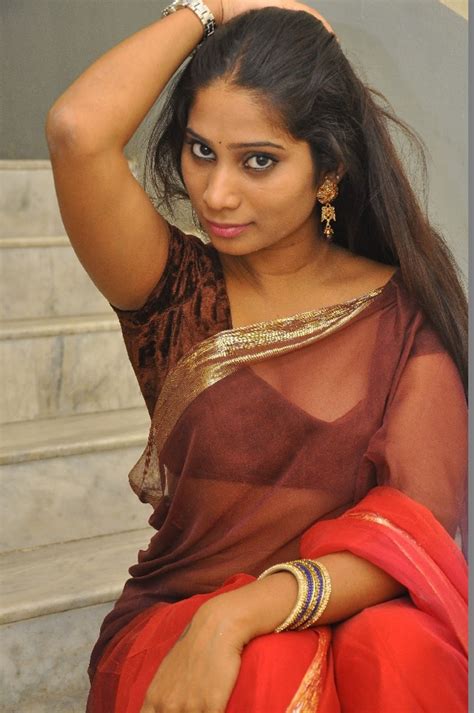 Aunty hot clevange photos in sarre. Midhuna Waliya Hot Cleavage Show Photos in Transparent ...
