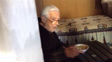 For people who have obtained refugee status. Mean grandpa that says fuck in Spanish - YouTube