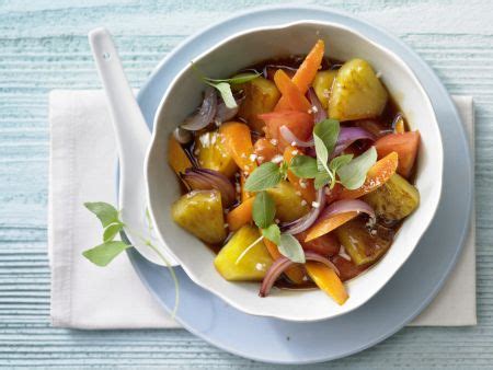 Succulent shrimp, slathered in a delicious. Alkaline Stir Fry Recipe / This chicken stir fry is so simple to throw together yet full of so ...