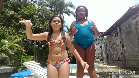 Enquanto as férias não acabam, as irmãs alice e malu convidam a coleguinha madu para um novo desafio da piscina. desafio da piscinajc透けパン