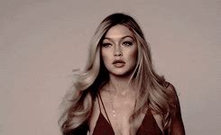 None of these gifs were made by me. Gigi Hadid destrona a Kendall Jenner como la "preferida ...