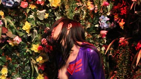 Back in 2015, elizabeth banks was in talks to helm the project, as well as produce it. Superheroine World's "The Red Queen's House of Horror and ...