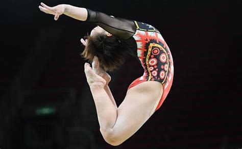Jun 30, 2021 · 体操の東京五輪女子日本代表が30日、オンラインで記者会見し、6月28日に種目別個人枠の出場権を獲得した平均台の芦川うらら（18）＝静岡. 芦川うらら実家はケーキ屋さん？出身やプロフィールも全日本 ...