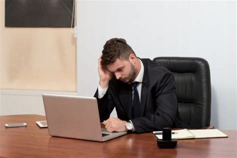 Überschreitung der arbeitszeit oder behinderung von fluchtwegen. Kündigungsgründe: Wann darf der Arbeitgeber kündigen ...