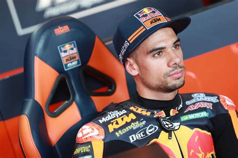 18 abril 2021 às 13:44 Miguel Oliveira foi 4º na qualificação do GP que se ...