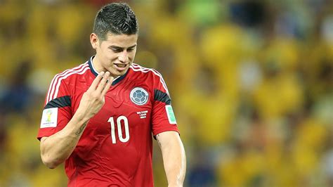 James rodriguez's six world cup goals. James Rodriguez artilheiro da Copa do Mundo-2014 ...