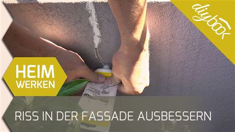 Lohnt sich das ausbessern oder muss gleich ausgewechselt werden? Putz ausbessern: Einen Riss in der Fassade reparieren ...