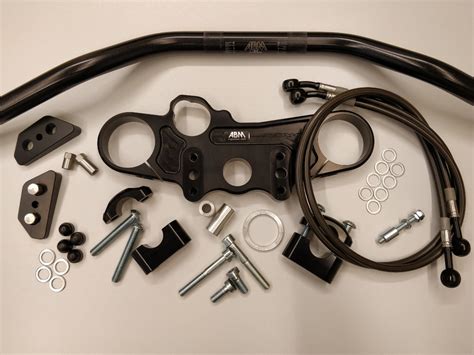 The 32 mm caliper pistons are staggered to promote even pad wear, the trailing pistons offset relative to the pad centerline. ABM Superbike Lenker-Kit SUZUKI GSX-R 600/750 (WVCV/WVCW ...