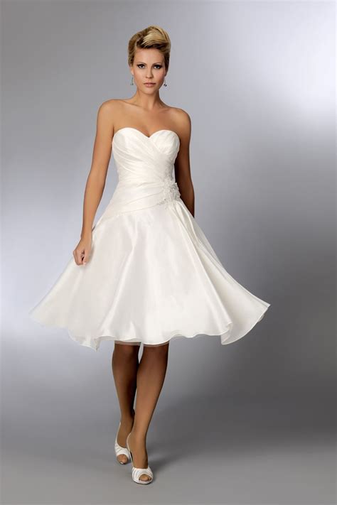 Browse david's bridal elegant designer wedding dresses & gowns to select the perfect look for your big day! Pin by Heavenly Bridal on Trudy Lee @ Heavenly Bridal ...