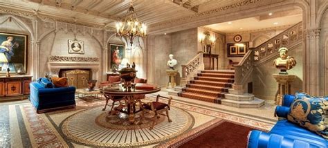 From coffee tables and couch pillows, to bed sheets and blankets, our editors share what's trending in the home decor and accessories space. The most expensive homes: Woolworth Mansion in New York ...