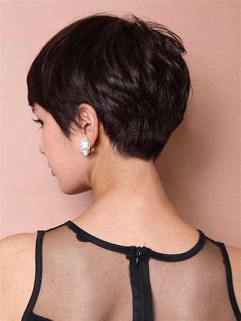 15 tagli di capelli corti per il vostro viso ovale. Cool back view undercut pixie haircut hairstyle ideas 21 ...