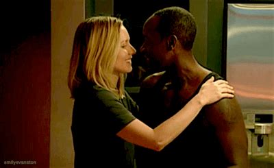With don cheadle, kristen bell, ben schwartz, josh lawson. kristen bell house of lies gifs - Google Search in 2020 ...