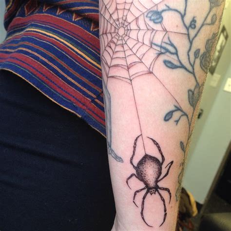 Even nowadays, the tattoo is still a popular prison tattoo. 105+ Innovative Spider Web Tattoo Ideas - Highly ...