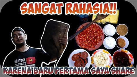 Nah, jika biasanya hidangan ini seringkali dibeli di restoran atau rumah makan. Cara mudah membuat Bumbu ikan Bakar ala Restoran - YouTube