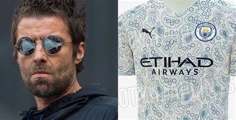 Sobat juga bisa lihat koleksi lainnya dari manchester city. Liam Gallagher Smashes Puma Manchester City 20-21 Third ...