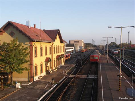 Egy ruhaüzlet ahol minden stílusnak és minden alkalomra megfelelő ruhadarabot megtalálsz. Panadea > Travel guide - Photo gallery - Train station ...