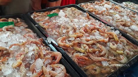 The sleepy hollow is actually a fishing village similar to the many along the west coast. Pasar Pasir Penambang, Kuala Selangor ~ Senireka Hidupku