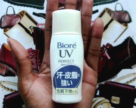 Read what notable effects these ingredients have with skincarisma. If You Have Oily Skin, You NEED This Sunscreen: Biore UV Perfect Face Milk SPF 50+ PA++++ Review ...
