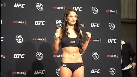 She is the former ksw women's flyweight champion Karolina Kowalkiewicz vs Xiaonan Yan at UFC Fight Night ...