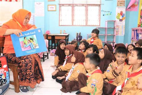 Siswa akan diukur kemampuannya dalam memahami, menggunakan, mengevaluasi, dan asesmen kemampuan numerasi ditujukan untuk mengukur kemampuan siswa dalam hal numerasi. Tanya Jawab Guru Dan Siswa Mengenai Materi Kimia ...