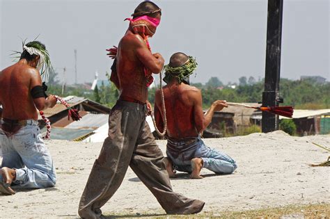 Yeah bro, he's in spain but the s's is silent. 5 Unique Ways Easter is Celebrated in Mexico
