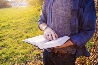 Zu pfingsten feiern christen ein biblisches ereignis, das als symbolische geburtsstunde der kirche gilt. Pfingsten 2020, wann ist Pfingsten 2020?