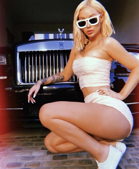 Latest on new orleans saints running back alvin kamara including news, stats, videos, highlights and more on espn. Iggy Azalea Drops Nude Bottomless Photos on Instagram ...