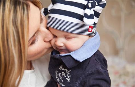 Conoce cuando se celebra el dia de la madre en los diversos paises latinos y paises donde se habla español. Bolivia: ¿Cuándo se celebra el Día de la Madre en 2018?