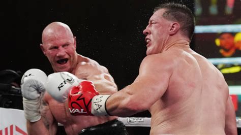 Paul gallen played his junior rugby league for the wentworthville magpies and was in the parramatta eels junior system playing the s. Paul Gallen erupts after Barry Hall escapes with 'Code War ...