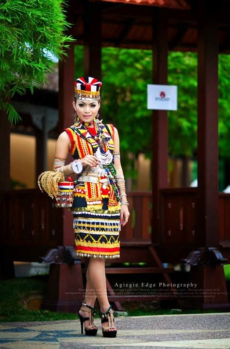 Contoh keadaanseperti ini boleh didapati di sekolah mahupun di tempat kerja masyarakat majmuk di malaysia dicirikan dari segi kepelbagaian budaya,pemisahan. Anak Dayak Sebuyau Lundu: Ketentuan sebenar Aksesori ...