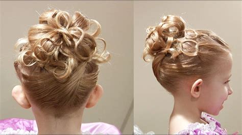 Browse these ideas for easy kids hairstyles for all ages, looks, and skill levels. Cute Chain Updo // Princess Hairstyle // Cute Girls ...